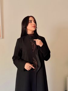 عباية قماش كريب اصلي مع شك يدوي